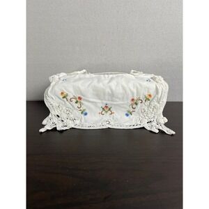 Vintage White Linen Tissue Box Cover Floral Embroidery Lace Trim Cottagecore